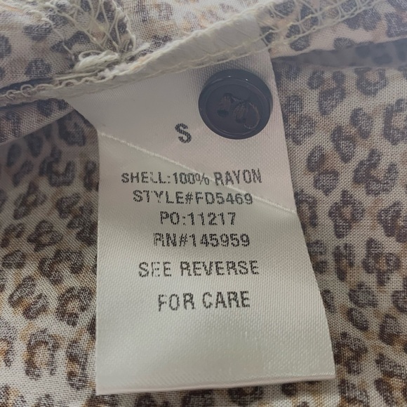 Dress Forum Cheetah Print Long Sleeve Shirt Dress - Picture 10 of 10